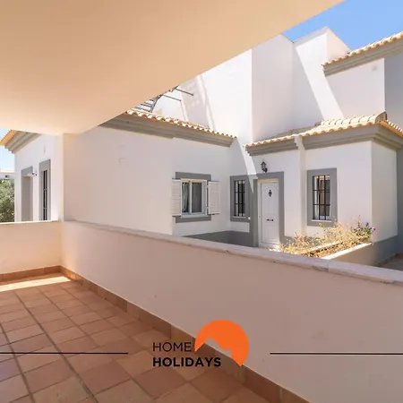 #297 Moderna V3 Com Piscina By Holidays בית נופש