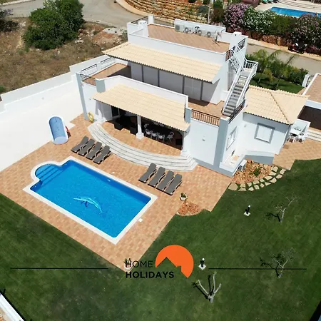 Holiday home #297 Moderna V3 Com Piscina By Holidays