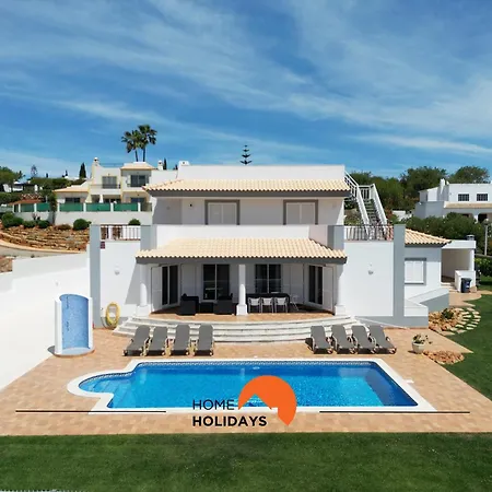 Holiday home #297 Moderna V3 Com Piscina By Holidays