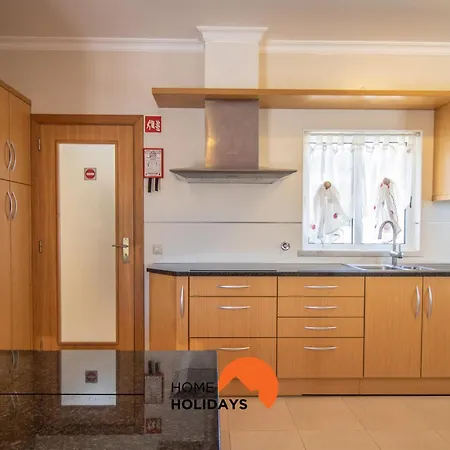 #297 Moderna V3 Com Piscina By Holidays Ferienhaus Albufeira
